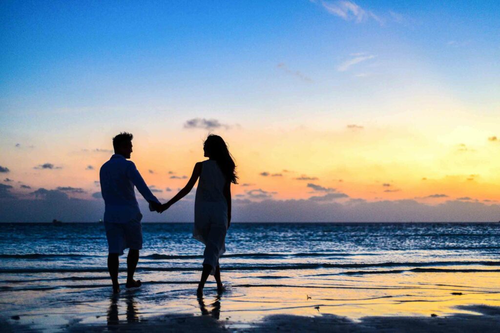 10 astuces pour raviver la flamme dans votre couple