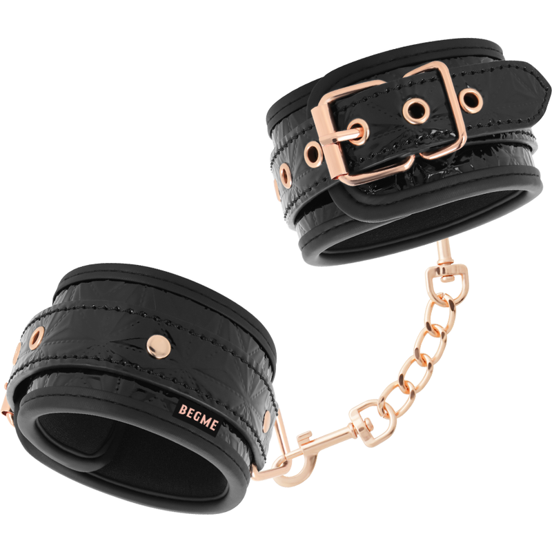 <strong>Menottes de cheville BDSM BEGME</strong> en cuir vegan et métal sans nickel