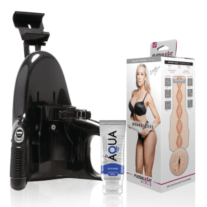 Fleshlight Brandi Love Vagina + Lancement Universel + Lubrifiant Aqua